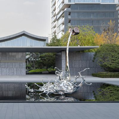 قیمت خوب طراحی حلقه فولاد ضد زنگ مجسمه آب فواره بیرونی برای تزئینات آنلاین