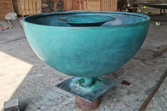 مجسمه فواره آب برنز باستانی برای تزئینات باغ با طراحی جام