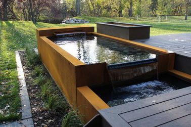قیمت خوب ویژگی های آب فولادی Corten Shaped ویژگی مجسمه سازی مدرن مجلسی در فضای باز است آنلاین