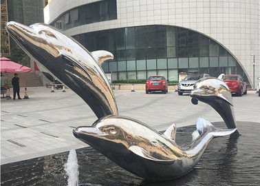 مجسمه سازی ساخته شده از فلز دلفین با ابعاد Lifelike Life Size، مجسمه سازی در فضای باز از جنس استنلس استیل ضد آب برای چشمه آب